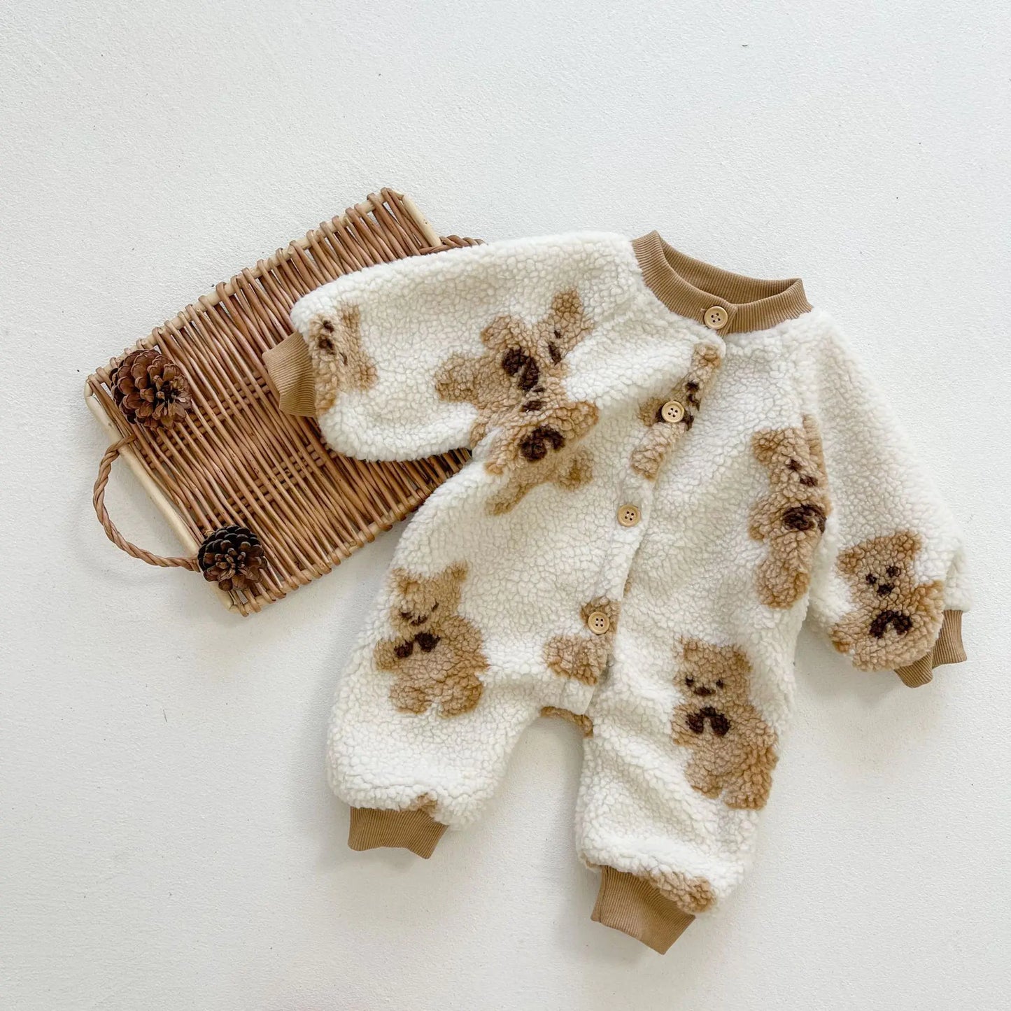 Korean-Style Baby Onesie with Bear Print for Autumn/Winter
