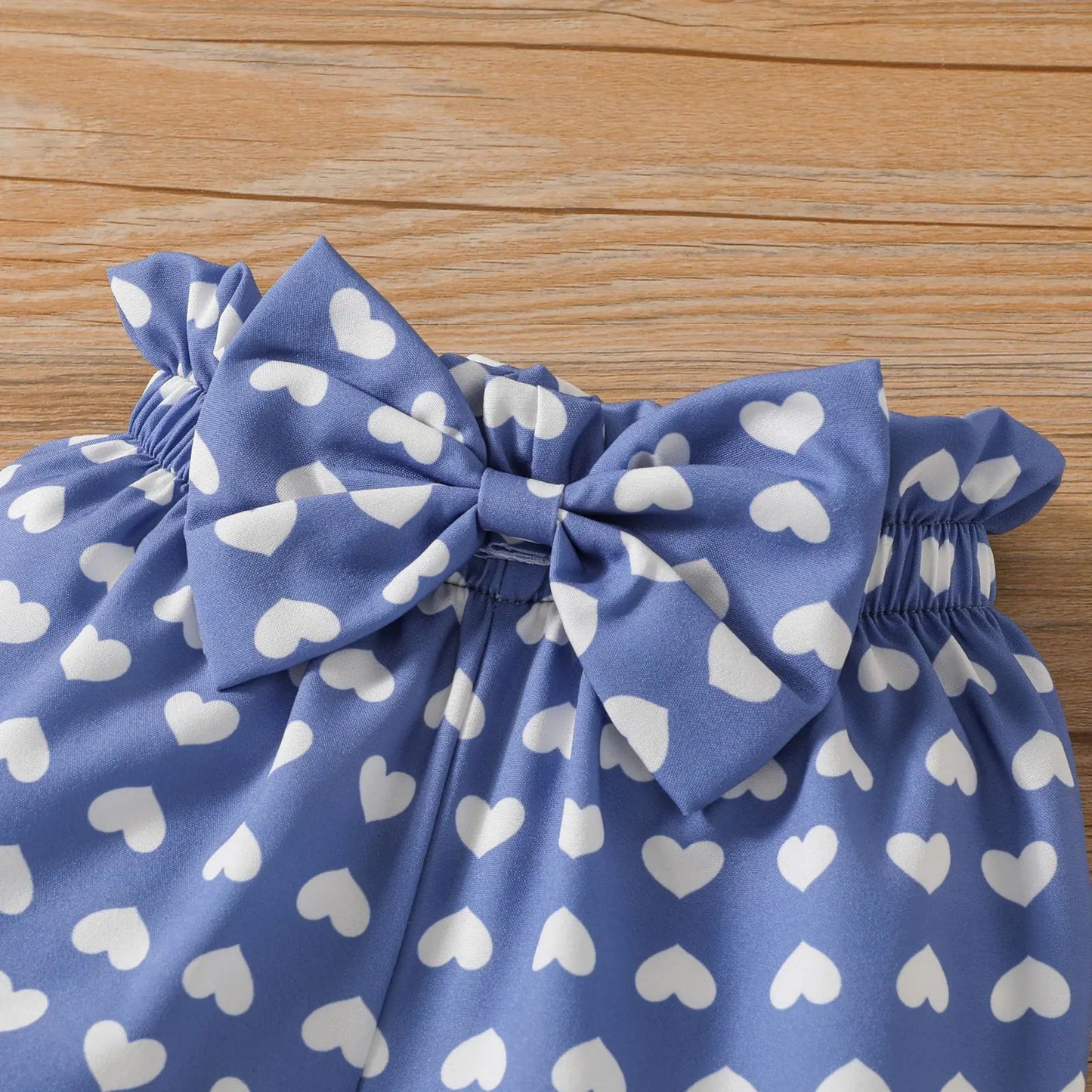 Heart-Shaped Three-Piece Suit for Baby Girls (0-18 Months)